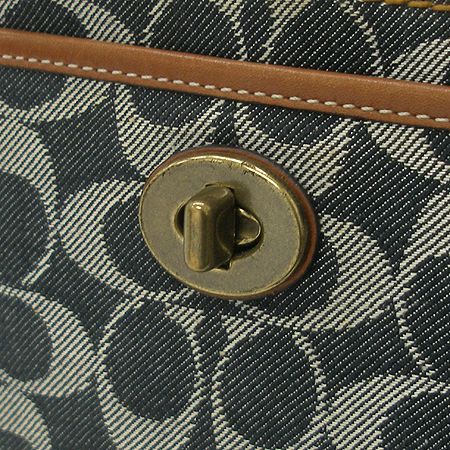 Coach(��ġ) �ñ׳��� ��Ʈ�� �̹���5 - ���̺��� �߰���ǰ