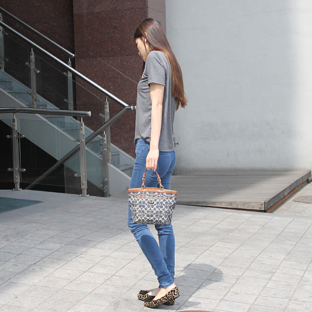 Coach(��ġ) �ñ׳��� ��Ʈ�� �̹���7 - ���̺��� �߰���ǰ