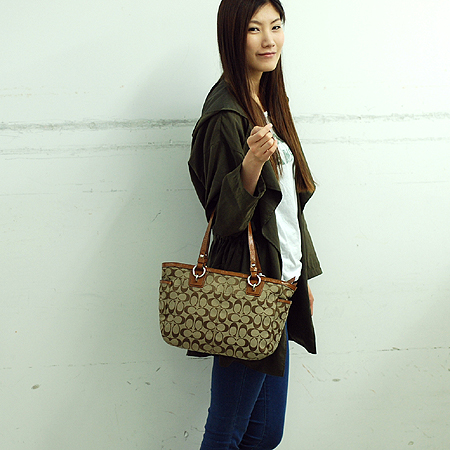 Coach(��ġ) F17109 �ñ׳��� ī�� �ֳ��� ȥ�� ����� �̹���6 - ���̺��� �߰���ǰ