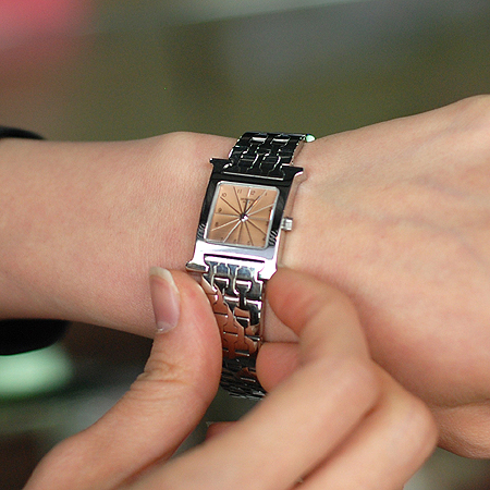 Hermes(�����޽�) HH1.210 H-OUR ������ ��ƿ ��� �ð� [��������] �̹���7 - ���̺��� �߰���ǰ