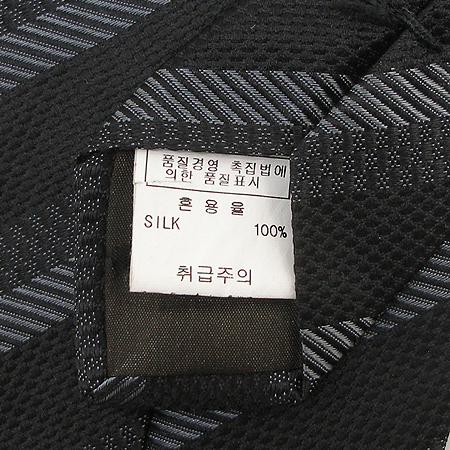 Armani(�Ƹ�����) 100% ��ũ ��Ÿ�� �̹���4 - ���̺��� �߰���ǰ