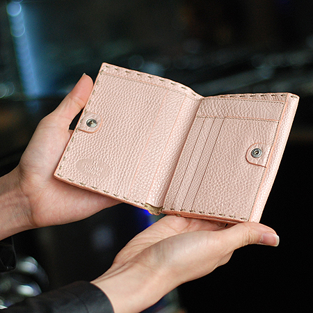 Fendi(���) �������� ������ �̹���7 - ���̺��� �߰���ǰ