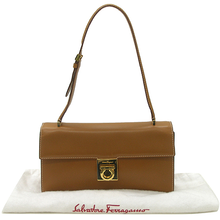 Ferragamo(��󰡸�) 21 A277 ��ġ�� �Ŀ�ġ ����� [��������] �̹���5 - ���̺��� �߰���ǰ