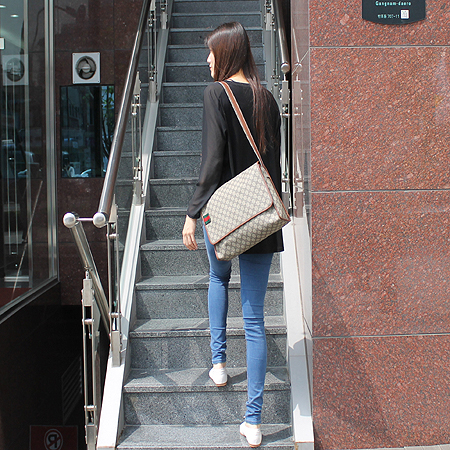 Gucci(����) 246411 GG �ΰ� PVC ũ�ν��� [��������] �̹���6 - ���̺��� �߰���ǰ