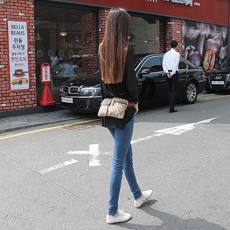 Gucci(����) 28566 GG�ΰ� �ڰ��� ������ ��� ��Ƽġ ���� �̹���7 - ���̺��� �߰���ǰ
