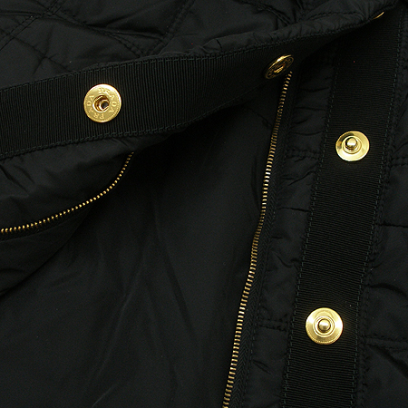 Prada(�����) ���� �̹���3 - ���̺��� �߰���ǰ