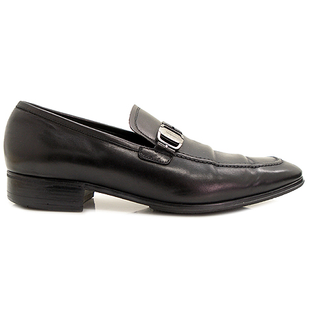 Ferragamo(󰡸)  Ŭ   ̹4 - ̺ ߰ǰ