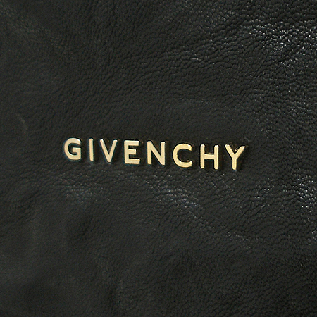 GIVENCHY(�����) 11L5250004 001 ��Ŭ ����Ų ���� �ǵ��� M������ ����ΰ� 2WAY [��������] �̹���3 - ���̺��� �߰���ǰ