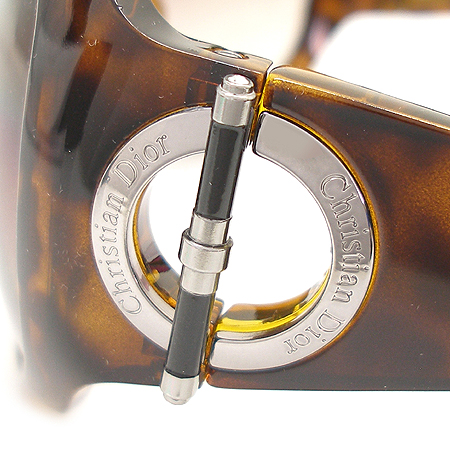 Dior(ũ����î���) DESIGN/FS ȣ�� ���� ���۶� �̹���5 - ���̺��� �߰���ǰ