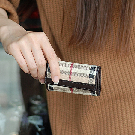 Burberry(������) Ŭ���� üũ Ű���̽� �̹���6 - ���̺��� �߰���ǰ