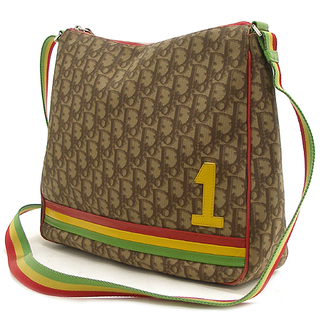 Dior(ũ����î���) �ΰ� PVC ��� ��Ƽġ ũ�ν��� [�б�������] �̹���2 - ���̺��� �߰���ǰ
