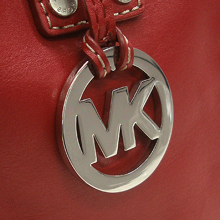 MICHAELKORS ���� ���� ������ ¡ ��� ��ÿ ��Ʈ�� �̹���3 - ���̺��� �߰���ǰ