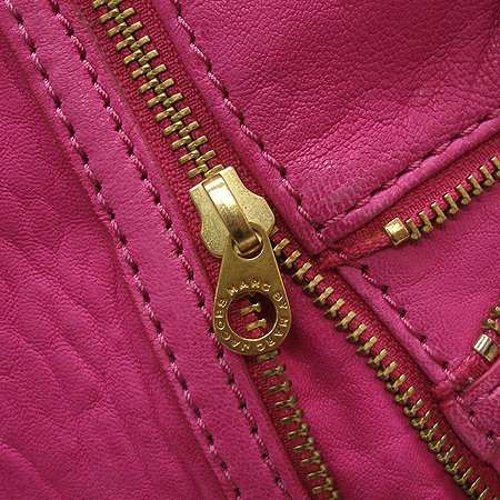 Marc_Jacobs Marc by Marc Jacobs(��ũ ���� ��ũ �����߽�) M302042 Flash kelsey(�÷��� �̽�) ��ũ ���� ����� ��� �� ũ�ν� �� �̹���4 - ���̺��� �߰���ǰ