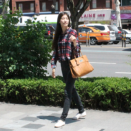 MULBERRY(�ֹ���) HH8160 794 ������� ���̽����� M������ ����ΰ� ��Ʈ�� [��������] �̹���7 - ���̺��� �߰���ǰ