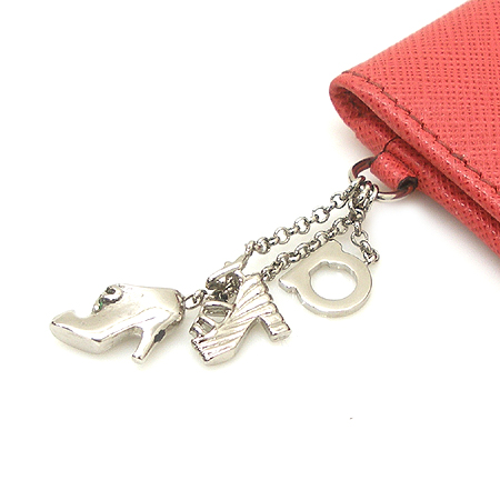 Ferragamo(��󰡸�) 22 7111 ���ǾƳ� �ΰ� ��� ī�� ���� �̹���4 - ���̺��� �߰���ǰ