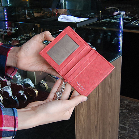 Ferragamo(��󰡸�) 22 7111 ���ǾƳ� �ΰ� ��� ī�� ���� �̹���7 - ���̺��� �߰���ǰ