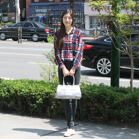 Prada(�����) �׷����÷� ũ����Ż ��� ���� ��Ʈ�� �̹���7 - ���̺��� �߰���ǰ