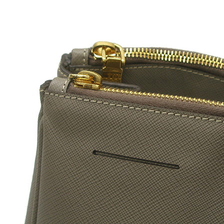 Prada(�����) BN1802 SAFFIANO LUX  ��Ʈ�� �̹���4 - ���̺��� �߰���ǰ