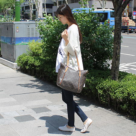 Louis Vuitton(���̺���) M56689 ���׷� ĵ���� ��Ż�� MM ����� [�б�������] �̹���7 - ���̺��� �߰���ǰ