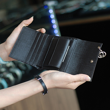 Gucci(����) 212106 GG�ΰ� PVC 3�� ������ [�б�������] �̹���7 - ���̺��� �߰���ǰ