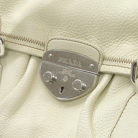 Prada(�����) ���� �ΰ� ��� ���� ����� [�б�����������2ȣ��] �̹���3 - ���̺��� �߰���ǰ
