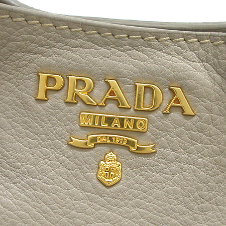 Prada(�����) BN1777 �׷����÷� ���� ��Ʈ�� + ��� ��Ʈ�� �̹���4 - ���̺��� �߰���ǰ