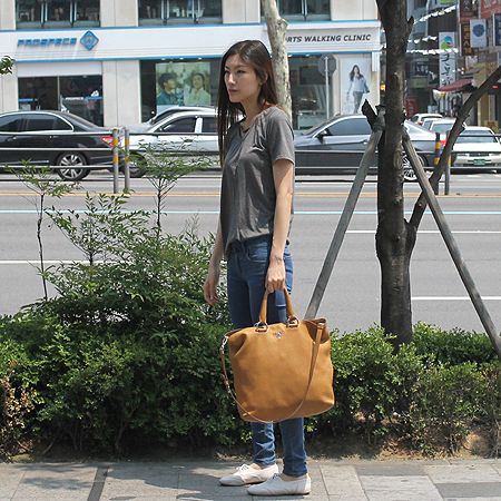 Prada(�����) BN1713 VIT DAIVO CARAMEL(ī��) �۾��� ���� ���� ��Ʈ�� + ��� ��Ʈ�� [�б�������] �̹���6 - ���̺��� �߰���ǰ