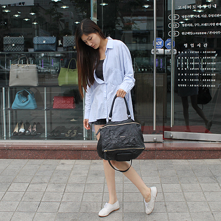 GIVENCHY(�����) 11L5250004 001 ��Ŭ ����Ų ���� �ǵ��� M������ ����ΰ� 2WAY �̹���6 - ���̺��� �߰���ǰ