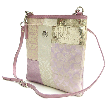 Coach(��ġ) 42519 ��Ƽ ��ġ ũ�ν��� �̹���2 - ���̺��� �߰���ǰ