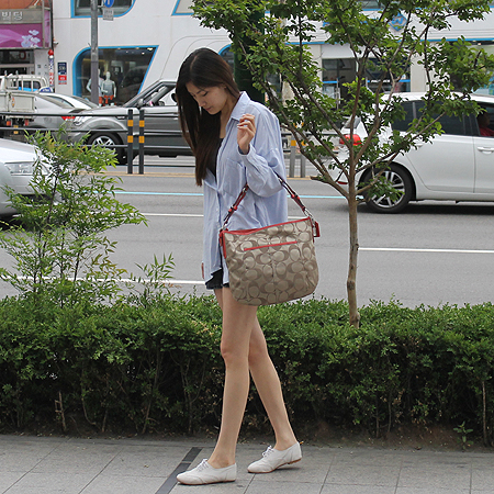 Coach(��ġ) 126776 �ñ׳��� ��ȣ ���� ����� �̹���6 - ���̺��� �߰���ǰ