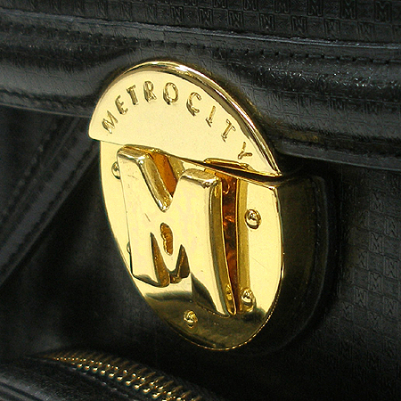 Metrocity(��Ʈ�ν�Ƽ) ���� M �ΰ� ��� ���� �̹���3 - ���̺��� �߰���ǰ