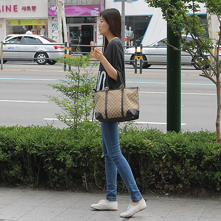 Gucci(����) 257068 GG�ΰ� �𰡵� ����� [�б�������] �̹���7 - ���̺��� �߰���ǰ