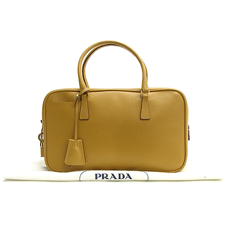 Prada(�����) ���ο� ���ǾƳ� ��Ʈ�� �̹���2 - ���̺��� �߰���ǰ