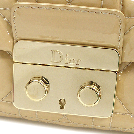Dior(ũ����î���) ī���� ���� ���� ��Ʋ ���̴�Ʈ ���� ü�� ����� �̹���3 - ���̺��� �߰���ǰ