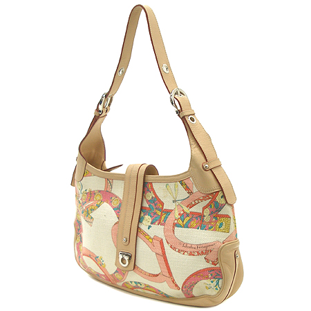 Ferragamo(��󰡸�) 21 6323 �ΰ� ĵ���� ���̺������� ȥ�� ���尣ġ�� �ΰ���� ����� �̹���2 - ���̺��� �߰���ǰ