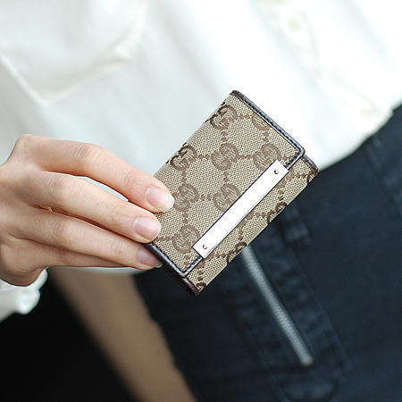Gucci(����) 127048 GG �ΰ� �ڰ��� 6ŰȦ�� Ű���� [��������] �̹���6 - ���̺��� �߰���ǰ
