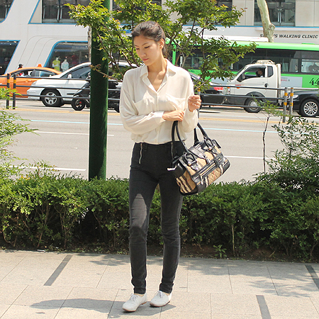 Burberry(������) ���μ� ���� ����� [��������] �̹���7 - ���̺��� �߰���ǰ
