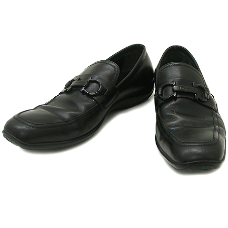 Ferragamo(󰡸) ġ   