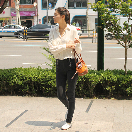 Prada(�����) �к긯 ��Ƽġ ���� Ʈ���� ����� �̹���7 - ���̺��� �߰���ǰ