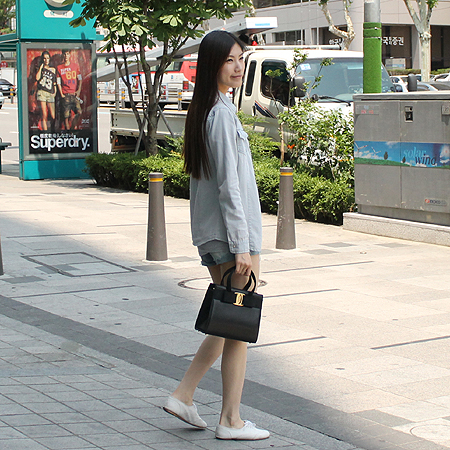 Ferragamo(��󰡸�) 21 4178 �������� ����ΰ� �簢 ��Ʈ�� �̹���6 - ���̺��� �߰���ǰ