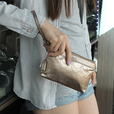 Coach(��ġ) 45561 �ñ׳�ó ���� ��Ż�� �Ŀ�ġ �̹���6 - ���̺��� �߰���ǰ