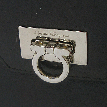 Ferragamo(��󰡸�) 22 4209 ���� ��ġ�� ��� ������ �̹���2 - ���̺��� �߰���ǰ