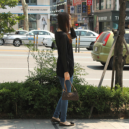 Louis Vuitton(���̺���) M95567 ���׷� ĵ���� ����Ŭ��ġ 2WAY �̹���6 - ���̺��� �߰���ǰ