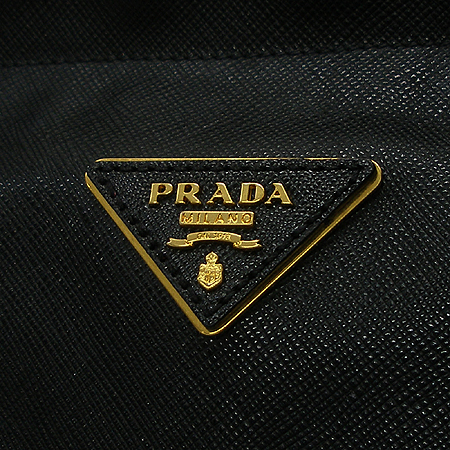 Prada(�����) ���ǾƳ� ��Ʈ�� �̹���4 - ���̺��� �߰���ǰ