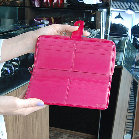 Coach(��ġ) 41613 �ñ׳��� ��Ʈ������ ������ [�д����] �̹���7 - ���̺��� �߰���ǰ