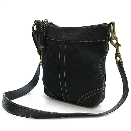 Coach(��ġ) 10402 �ñ׳�ó �ΰ� �ڰ��� ũ�ν��� �̹���2 - ���̺��� �߰���ǰ