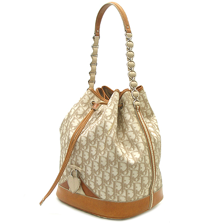 Dior(ũ����î���) �ΰ� PVC �ٰ� ����� �̹���3 - ���̺��� �߰���ǰ