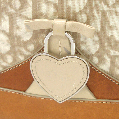 Dior(ũ����î���) �ΰ� PVC �ٰ� ����� �̹���4 - ���̺��� �߰���ǰ