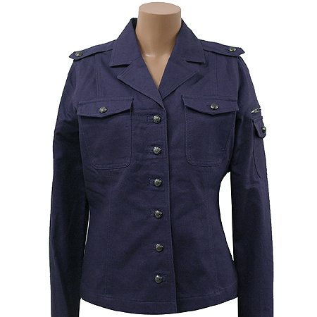 ��  ����