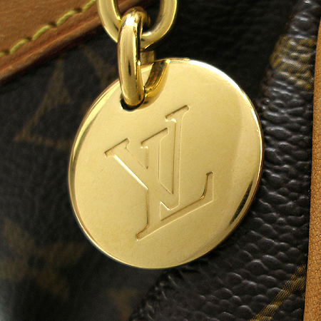 Louis Vuitton(���̺���) M40143 ���׷� ĵ���� Ƽ���� PM ��Ʈ�� [�б�������] �̹���4 - ���̺��� �߰���ǰ